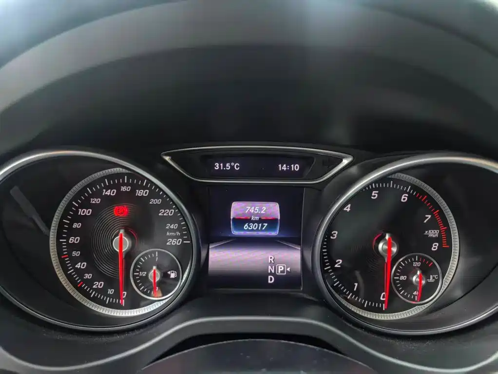 Mercedes-Benz GLA 2018 — фото 21