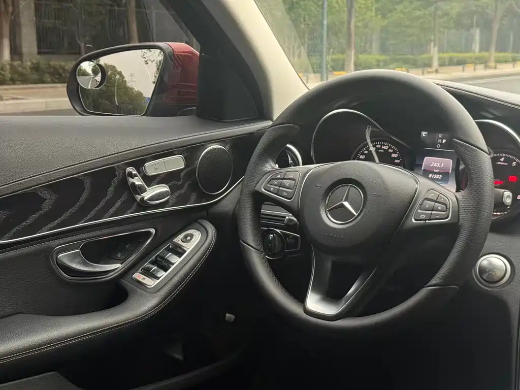 Mercedes-Benz C-Class 2018 — фото 15