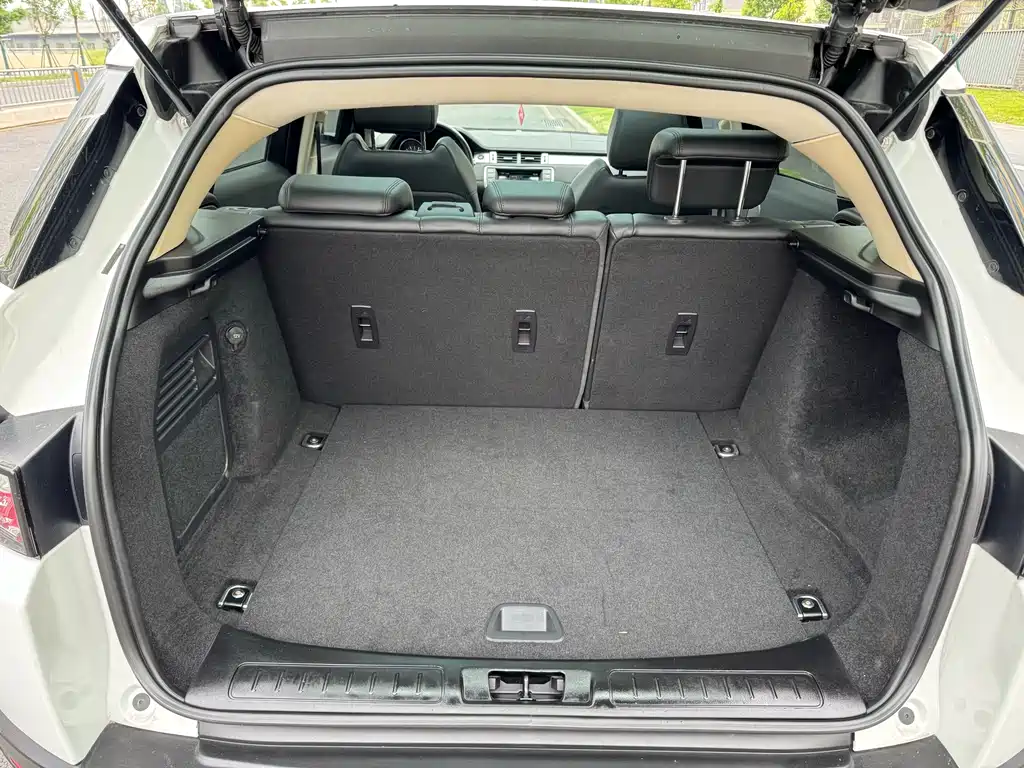 Land Rover Evoque 2015 — фото 14