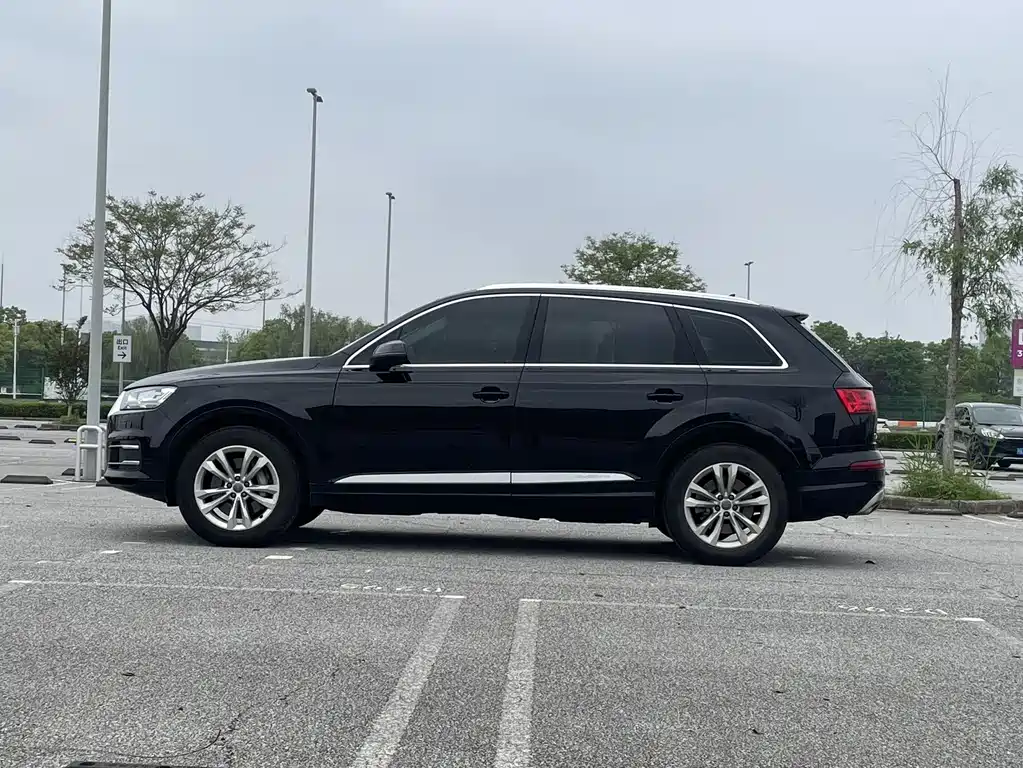 Audi Q7 2019 — фото 5