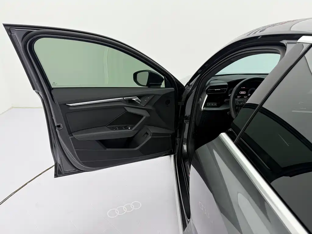 Audi A3 2024 — фото 21