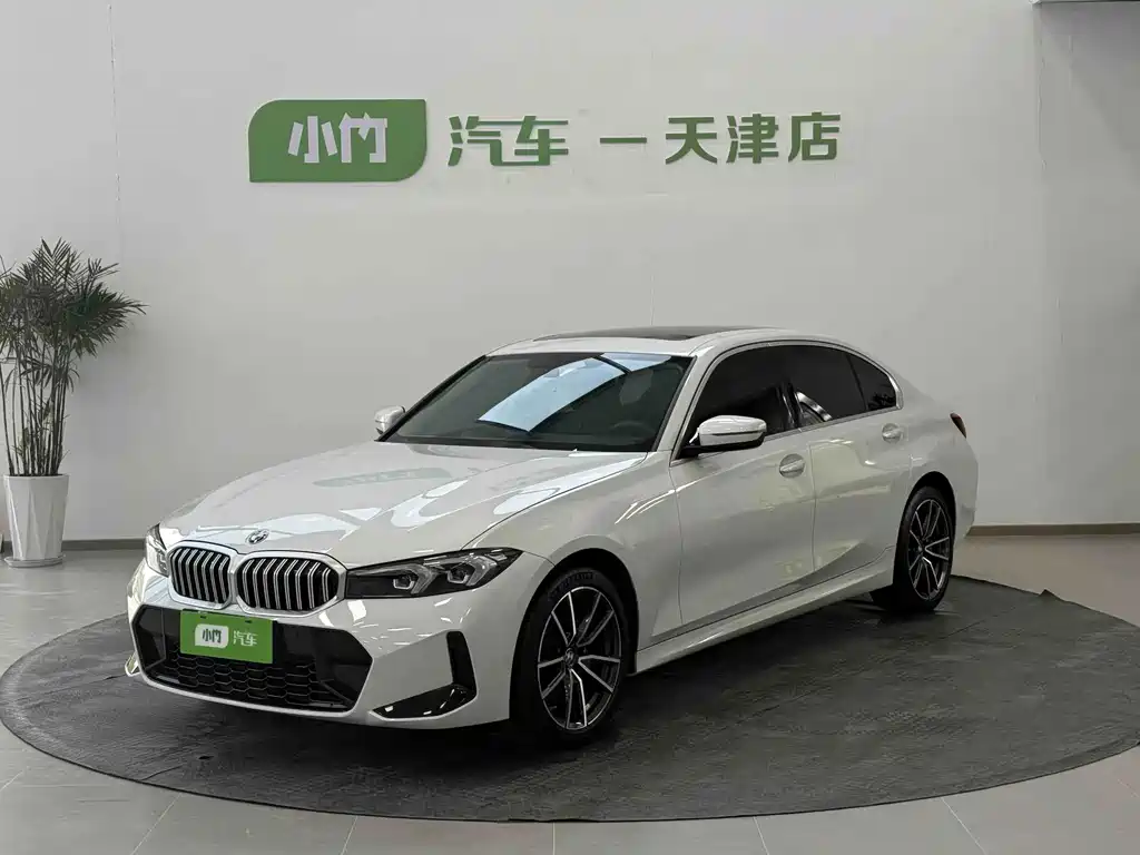 BMW 3 Series 2023 — фото 1