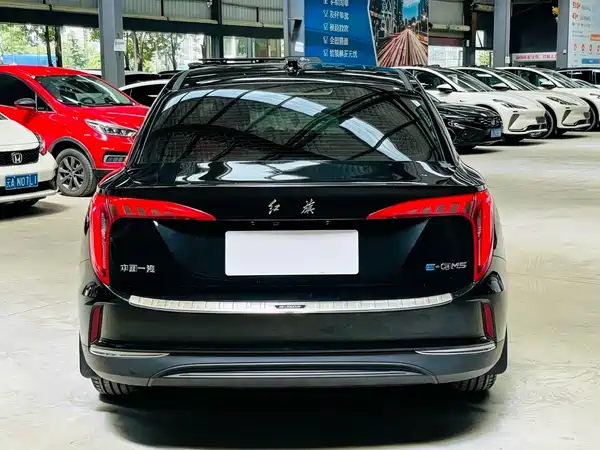 Hongqi E-QM5 2024
