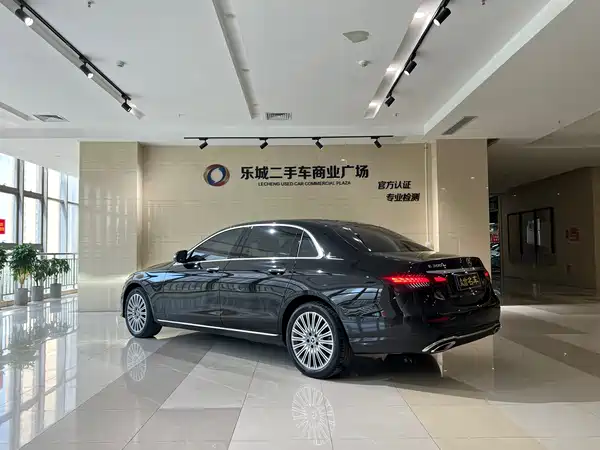 Mercedes-Benz E-Class 2023