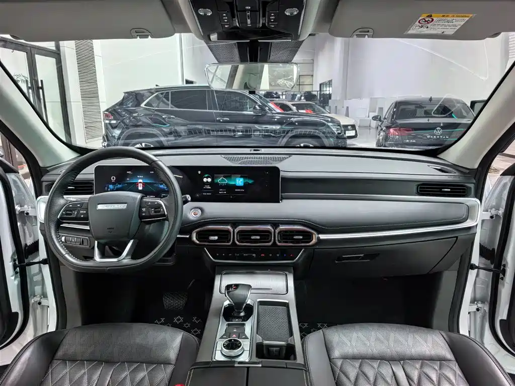 Jetour Jietu X70 PLUS 2024 — фото 10