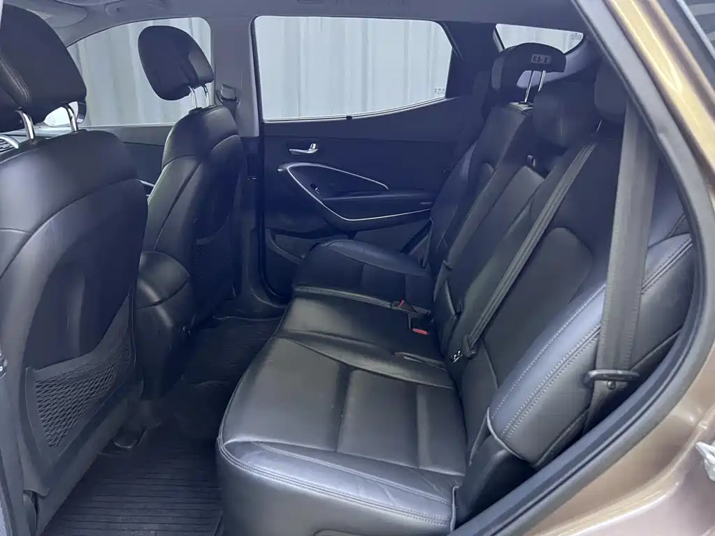 Hyundai Santa Fe 2015 — фото 14