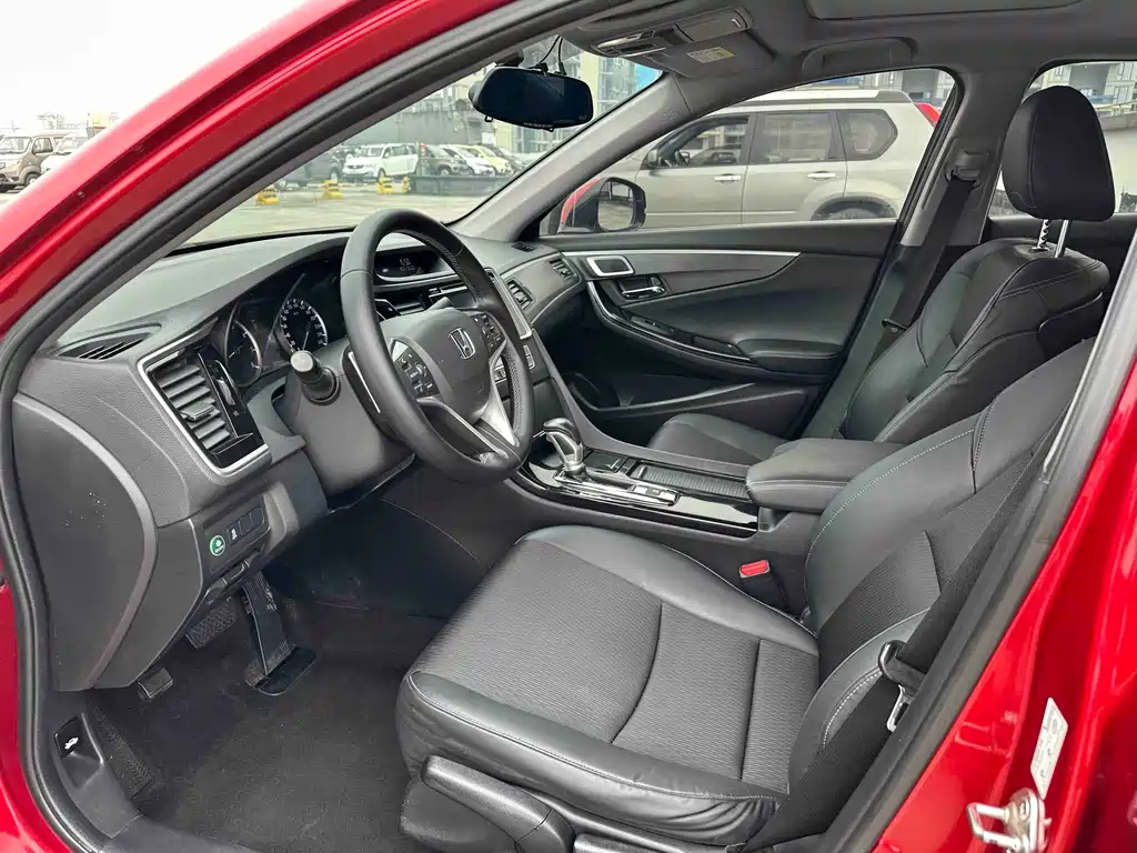 Honda Spirior 2018 — фото 12
