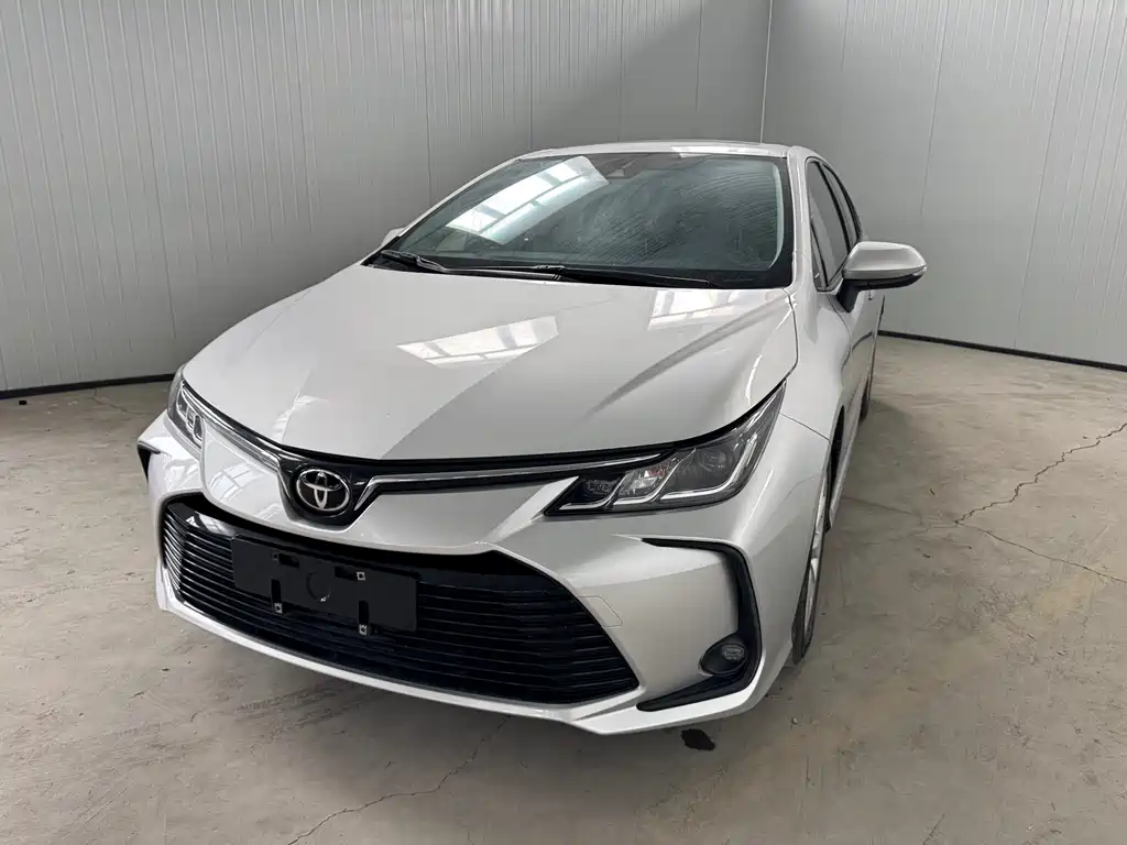 Toyota Corolla 2022 — фото 1