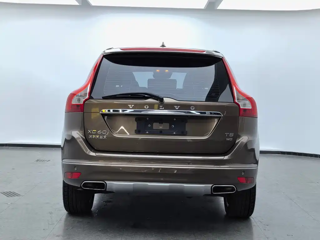 Volvo XC60 2017 — фото 5