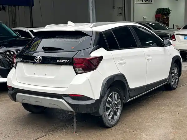 Toyota Yaris L 2026