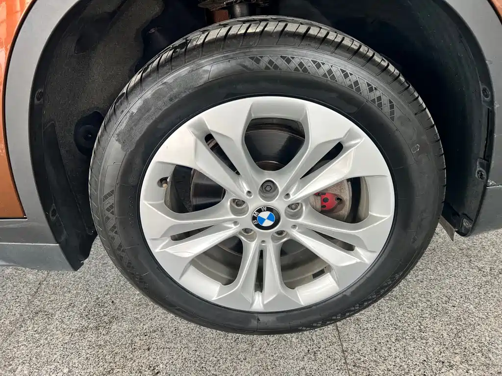 BMW X1 2016 — фото 13