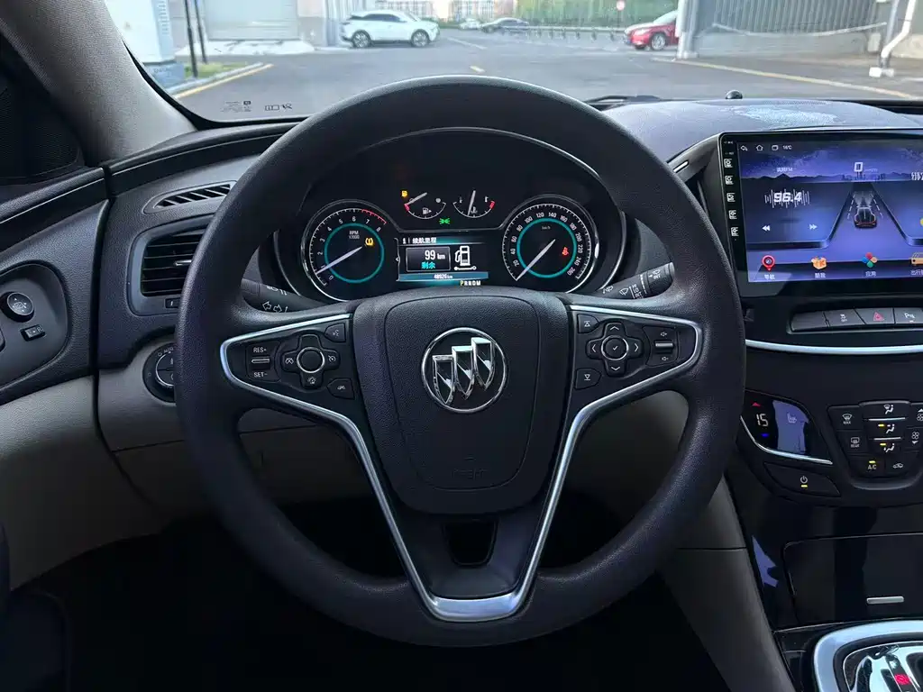 Buick Regal 2015 — фото 11