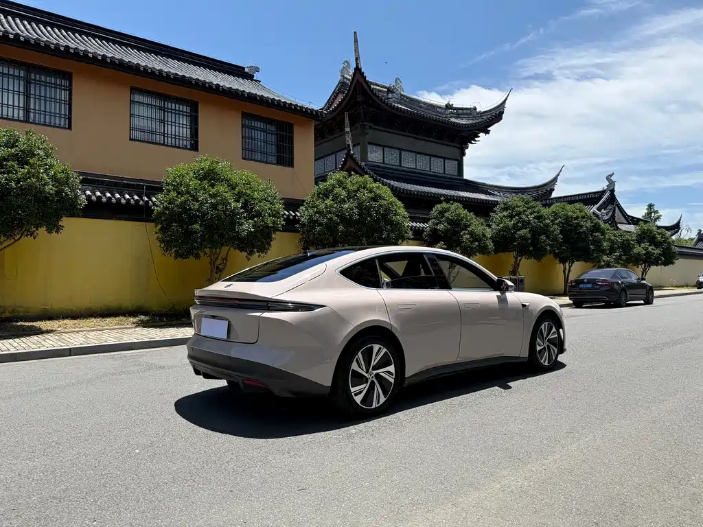 NIO ET5 2023