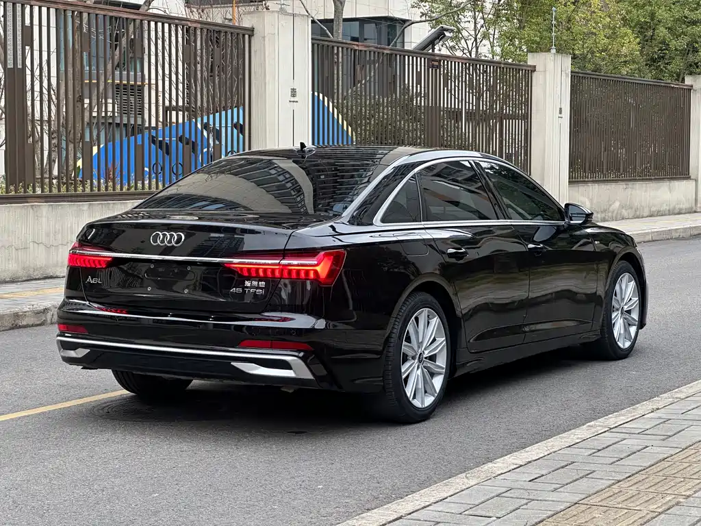 Audi A6L 2023 — фото 4