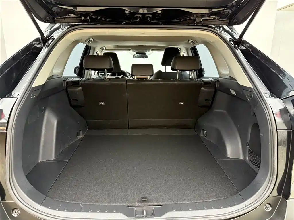 Toyota RAV4 2022 — фото 15