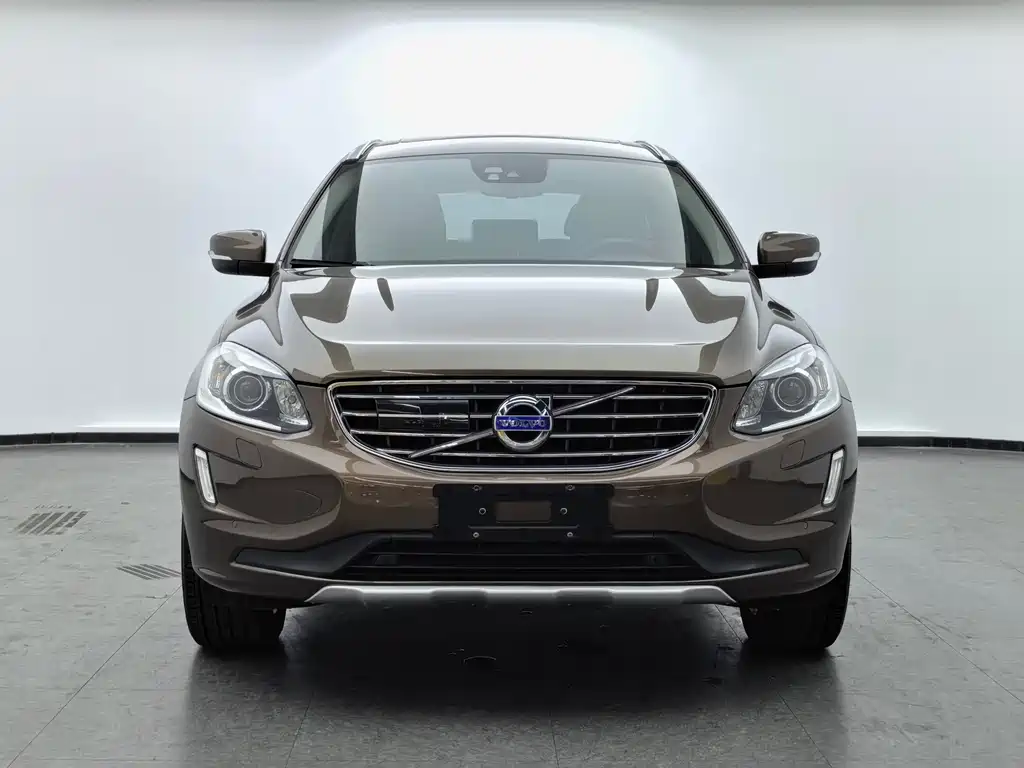 Volvo XC60 2017 — фото 2