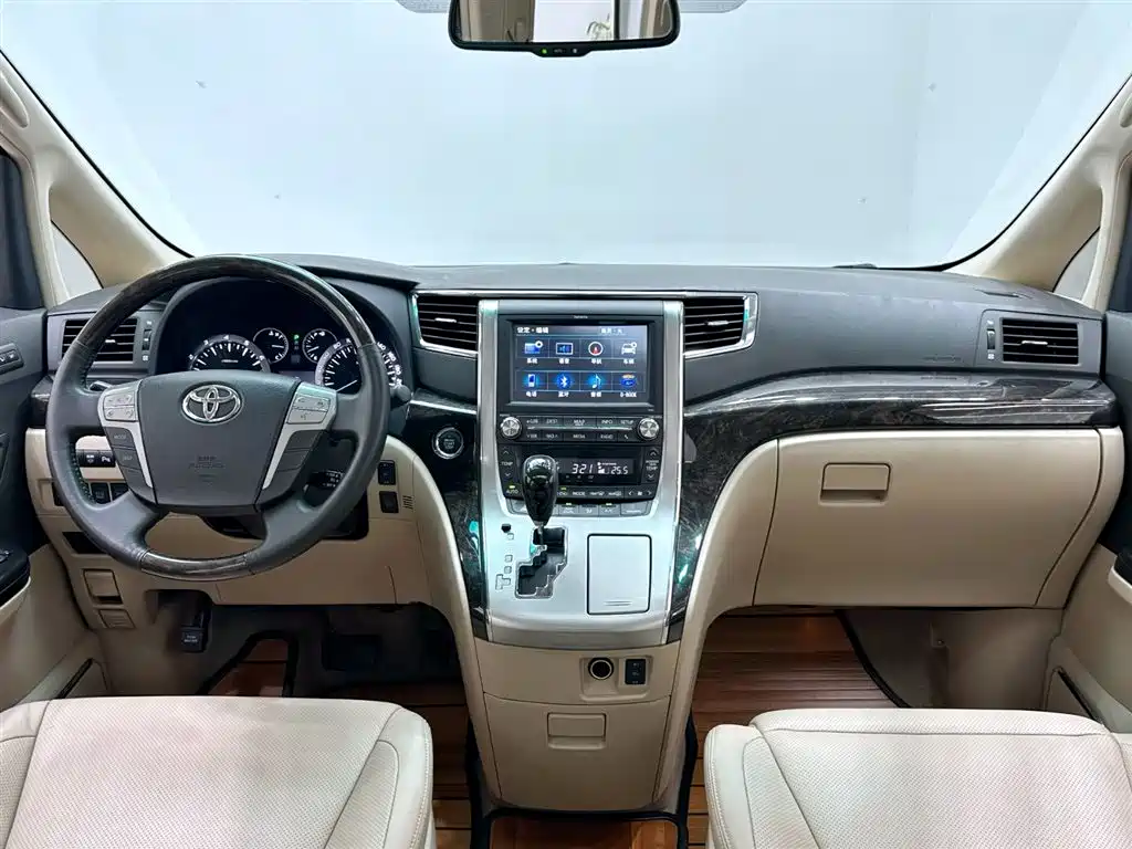 Toyota Alphard 2014 — фото 21
