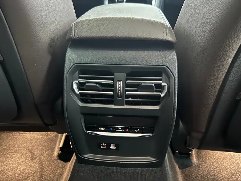 BMW 3 Series 2022 — фото 12