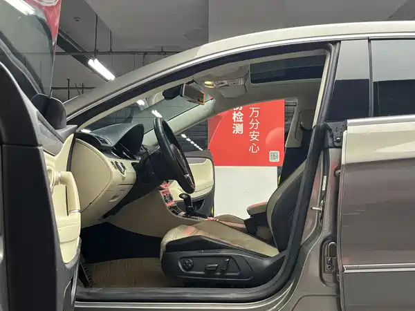 Volkswagen CC 2009