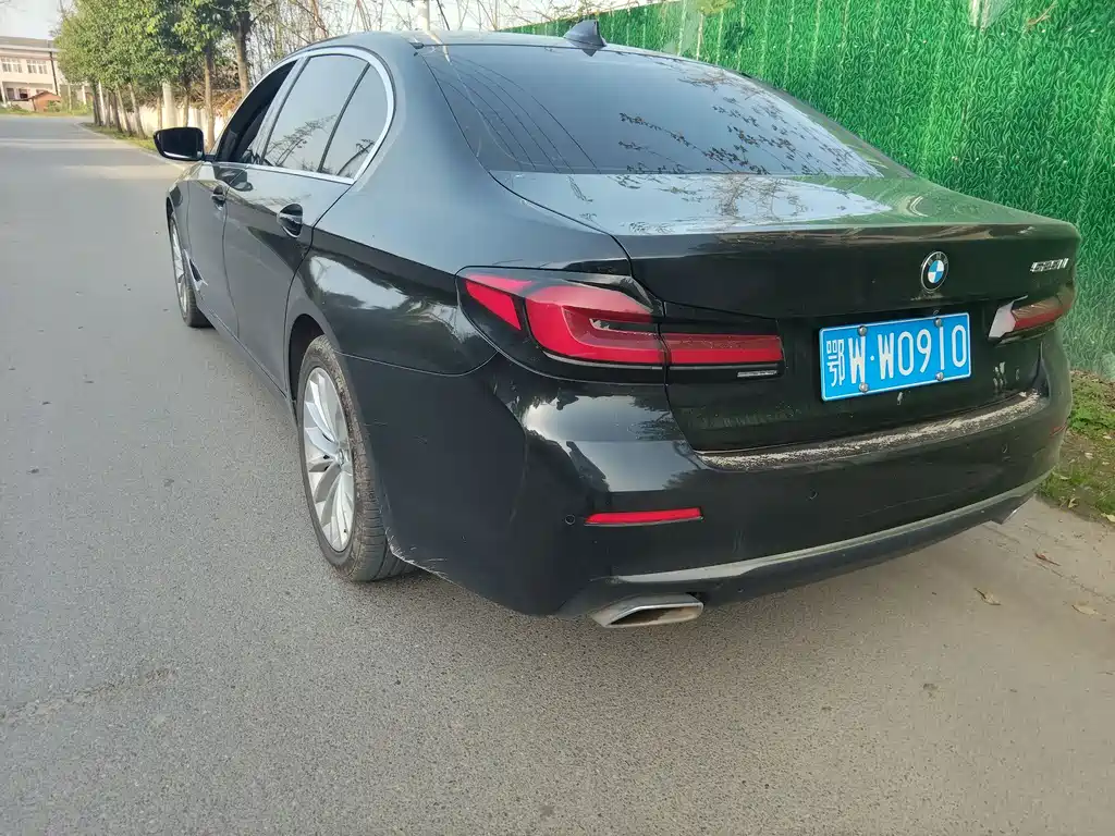 BMW 5 Series 2023 — фото 7