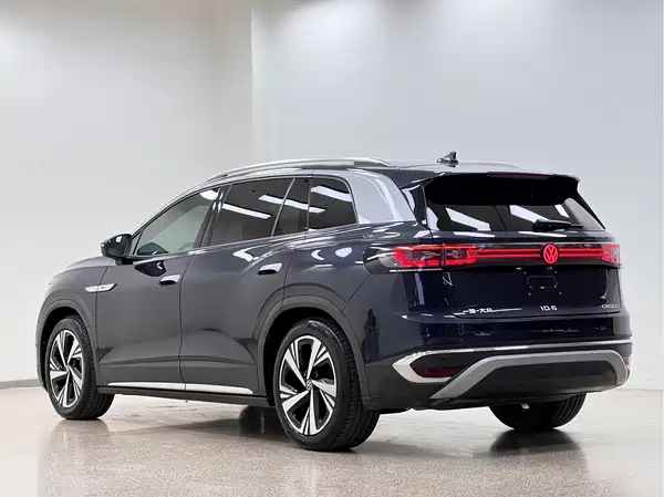 Volkswagen ID 6 CROZZ 2023