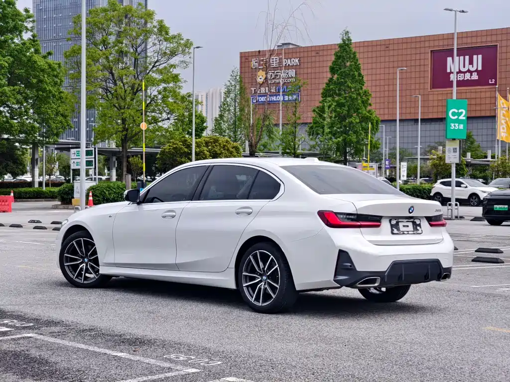 BMW 3 Series 2023