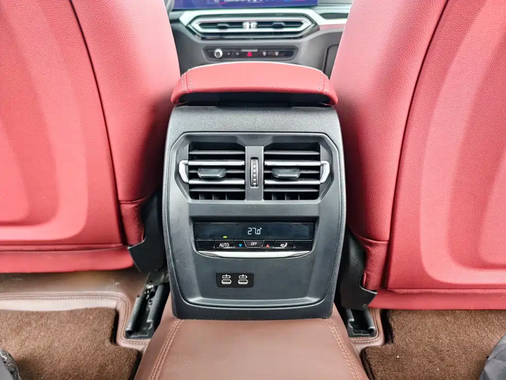 BMW 3 Series 2023 — фото 20