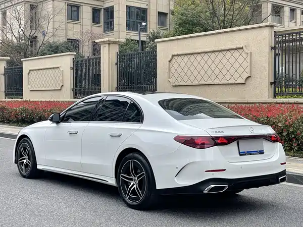 Mercedes-Benz E-Class 2024