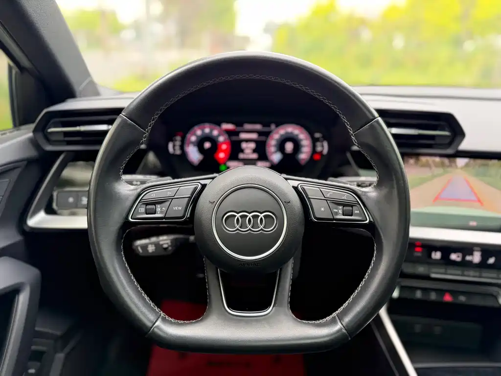 Audi A3 2023 — фото 12