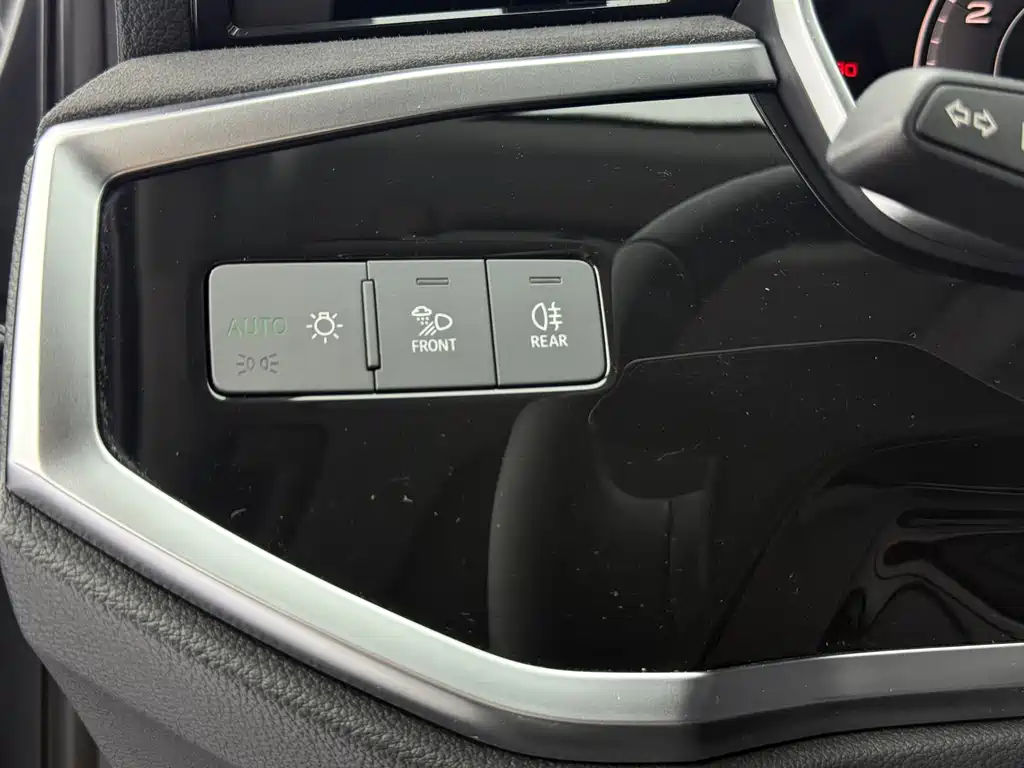 Audi Q3 2023 — фото 20