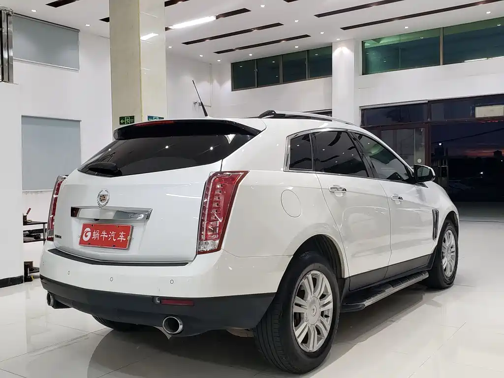 Cadillac SRX 2016 — фото 8