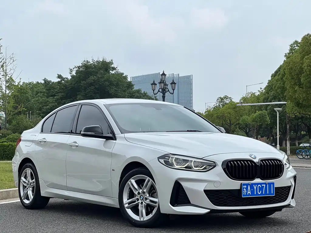 BMW 1 Series 2023