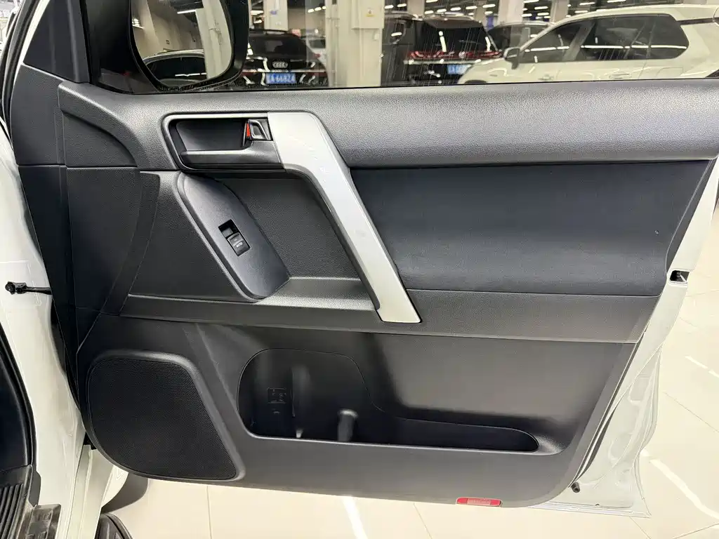Toyota Prado 2014