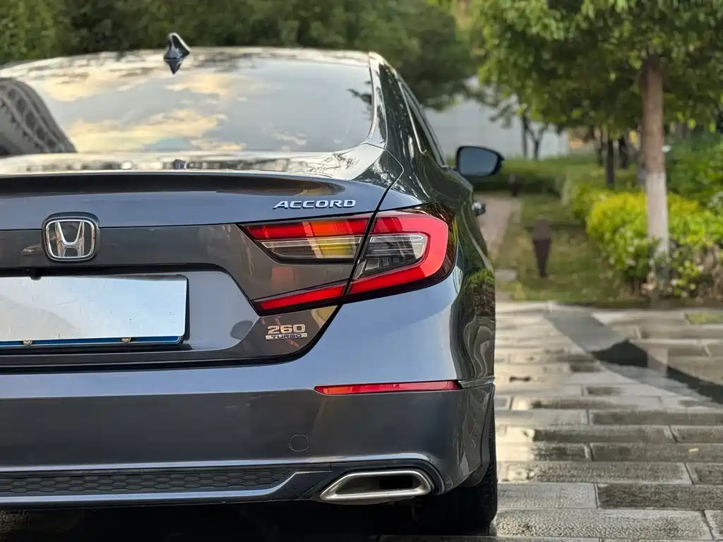 Honda Accord 2022 — фото 14