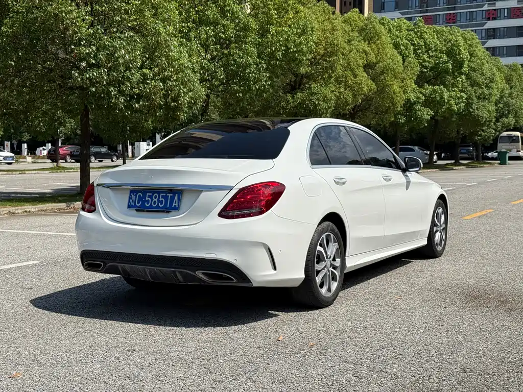 Mercedes-Benz C-Class 2015 — фото 19