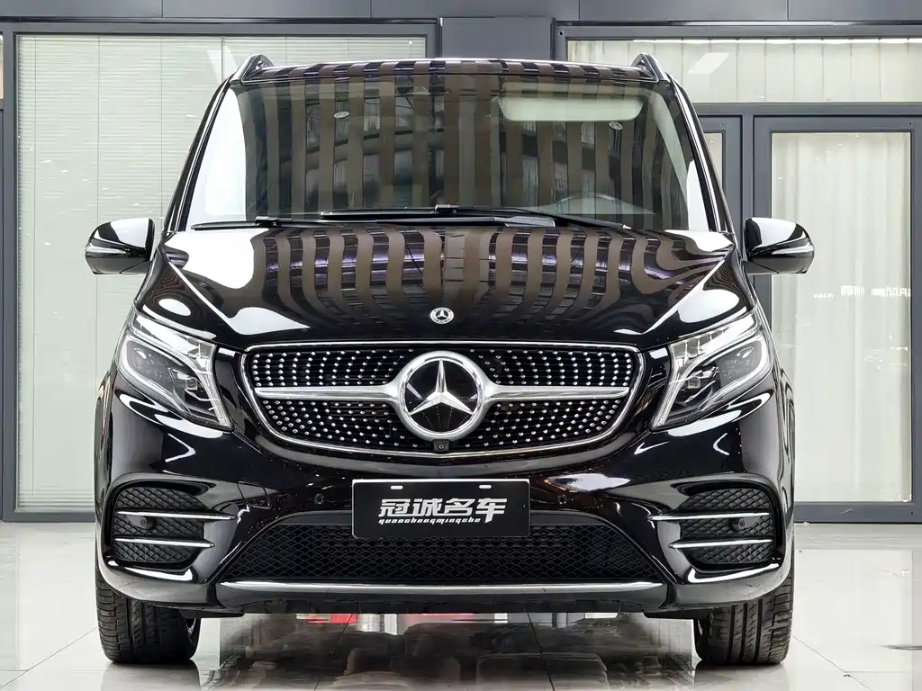 Mercedes-Benz V-Class 2022 — фото 2