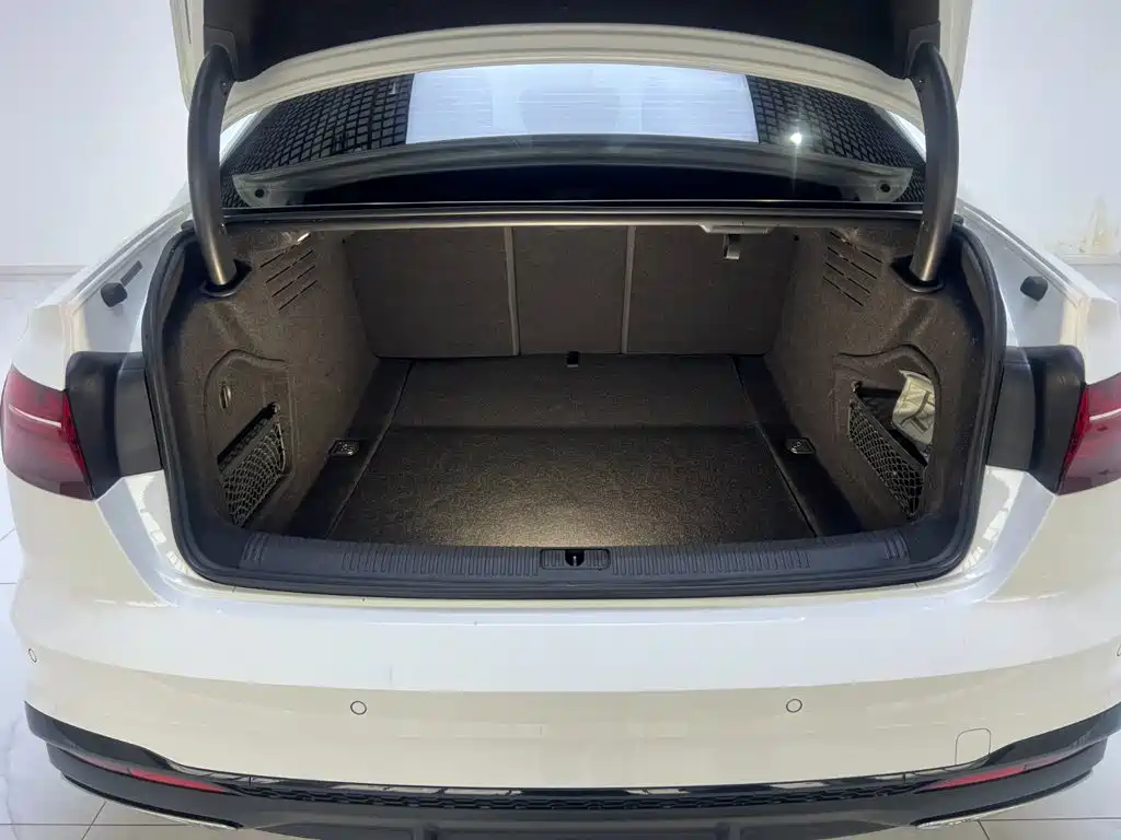 Audi A4L 2023