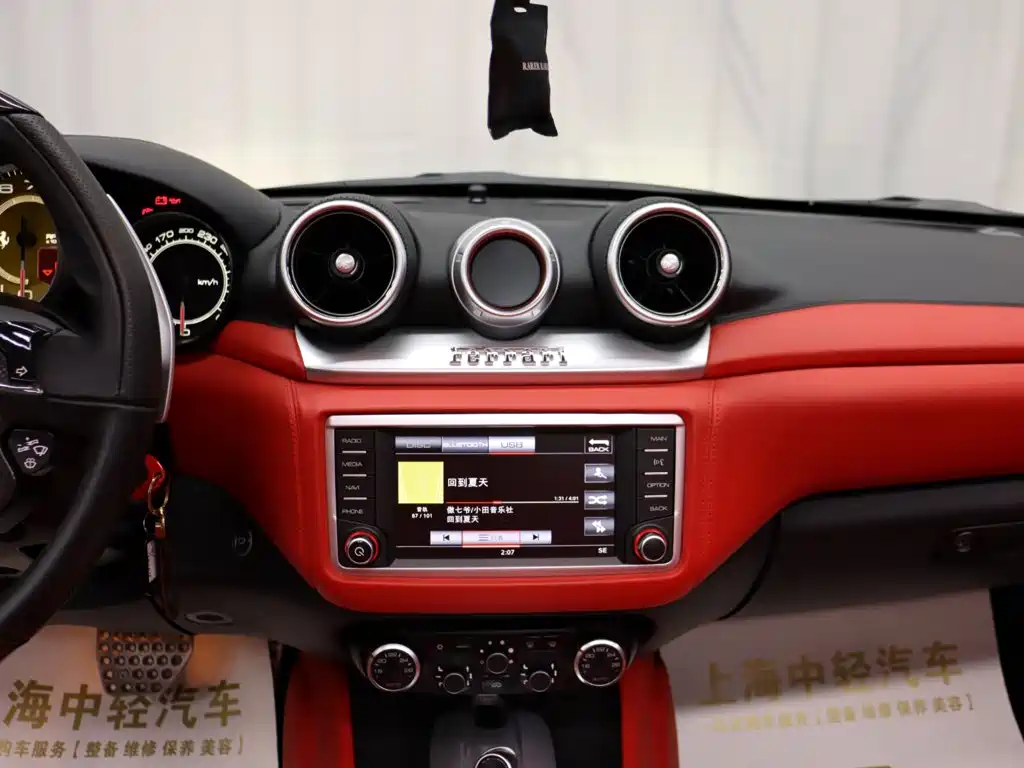 Ferrari California T 2015 — фото 12