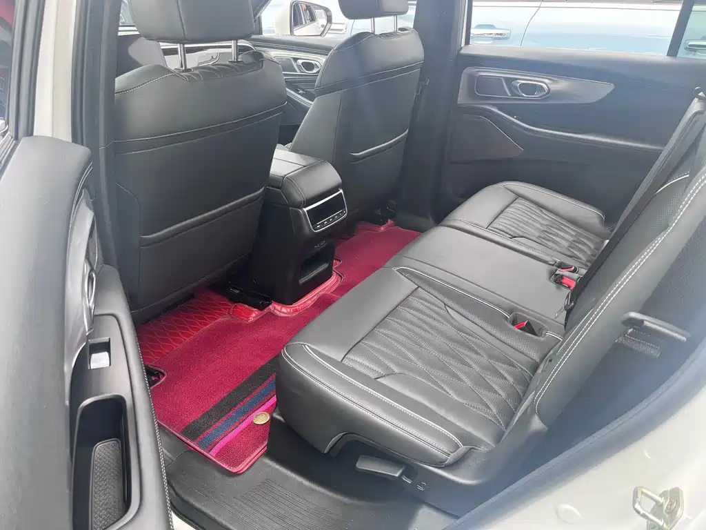 GAC Motor Trumpchi GS8 2023 — фото 11