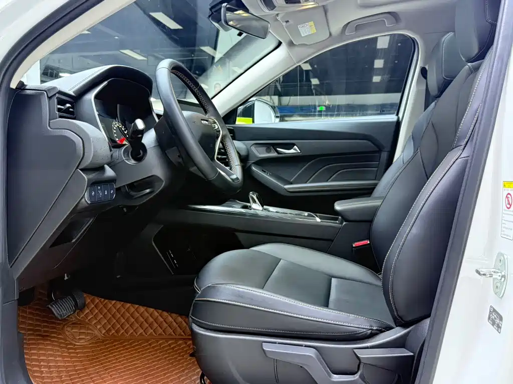 Haval Harvard Red Rabbit 2022 — фото 16