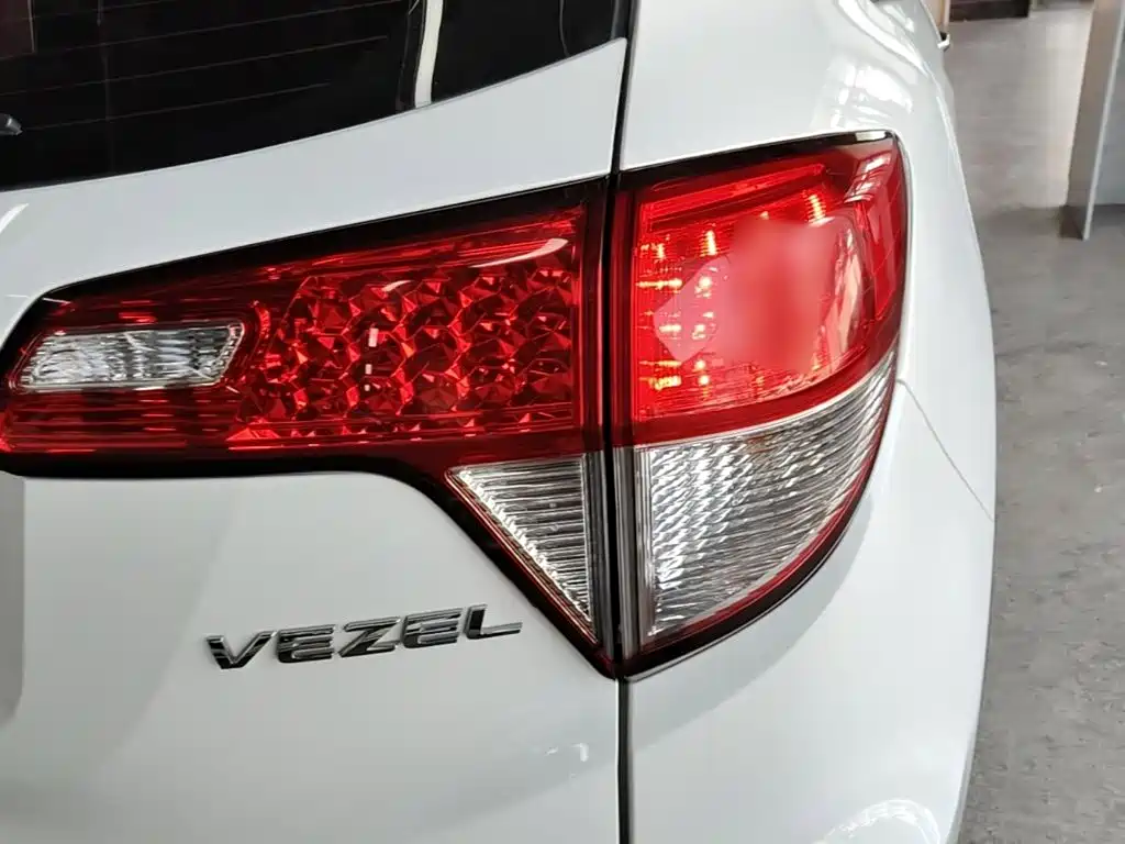 Honda Vezel 2022 — фото 8