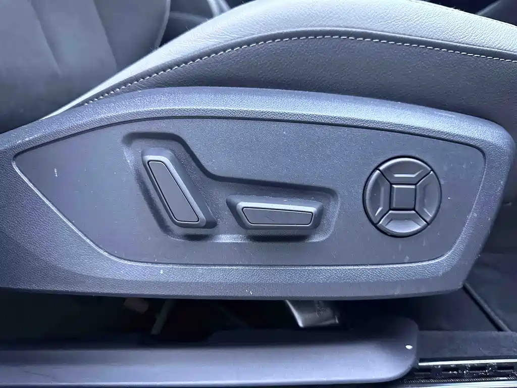 Audi Q3 2022 — фото 19