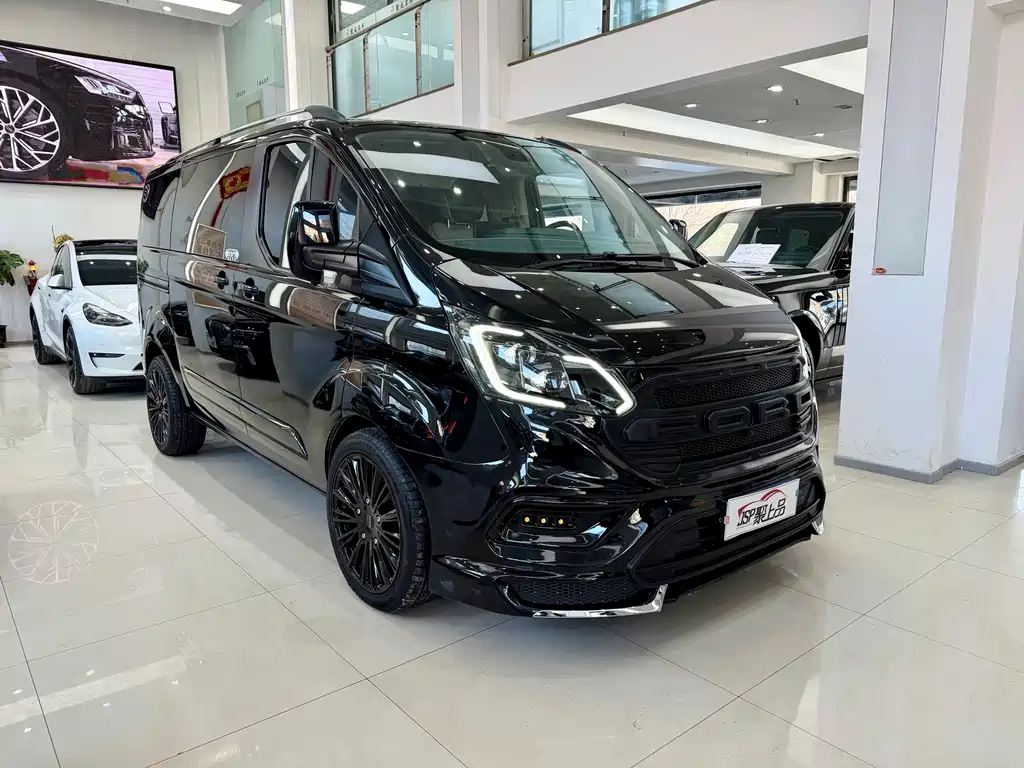 Ford Tourneo 2022 — фото 3