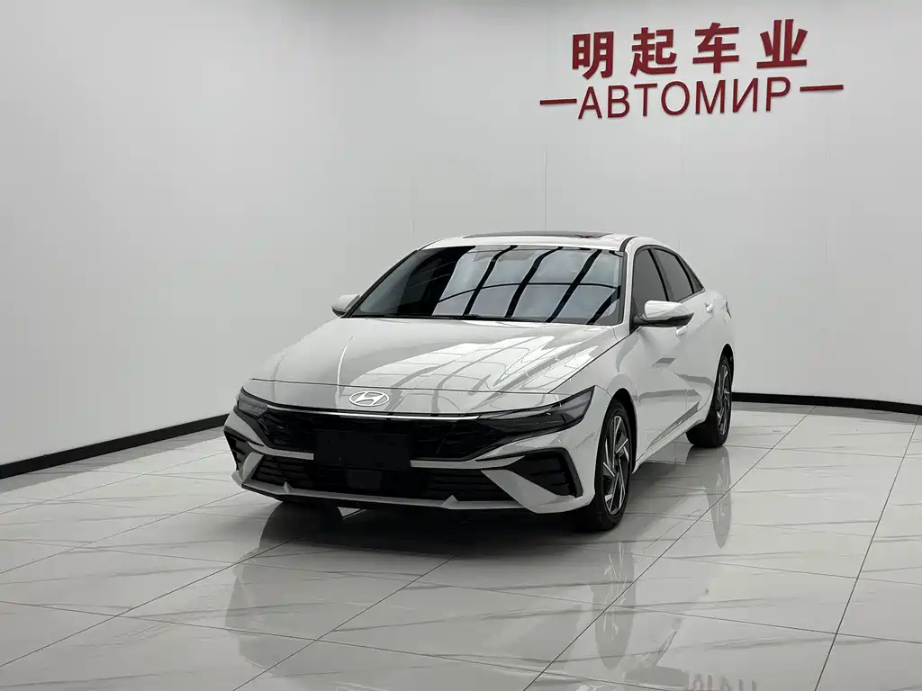 Hyundai Elantra 2024