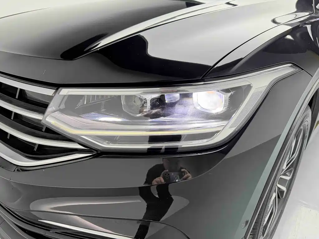 Volkswagen Tiguan L 2022 — фото 9