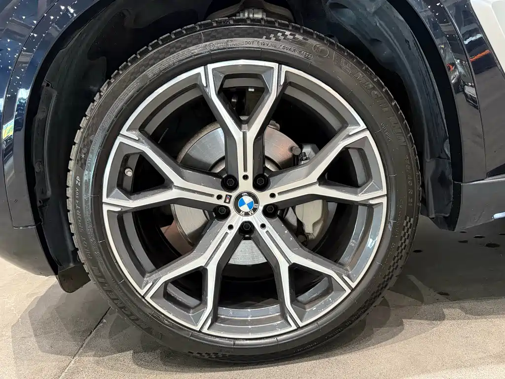 BMW X5 2024 — фото 17