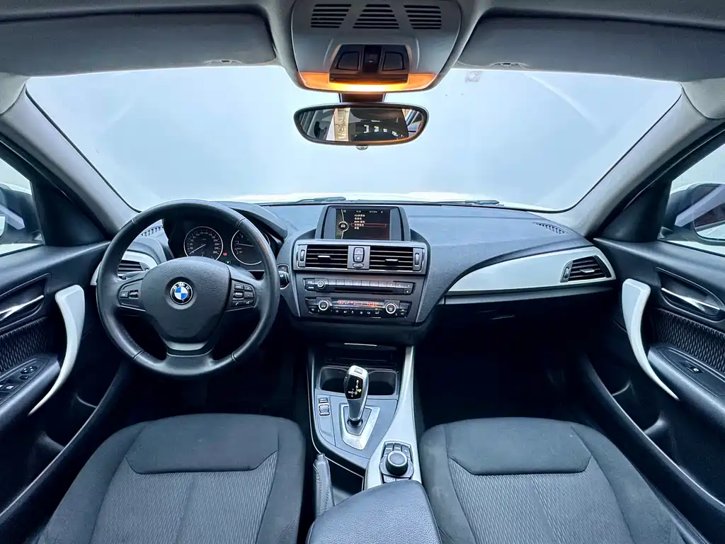 BMW 1 Series 2012 — фото 6