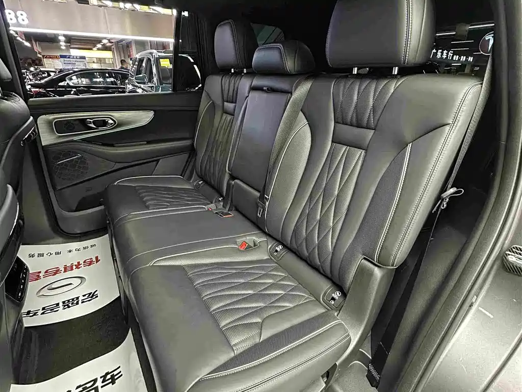 GAC Motor Trumpchi GS8 2022 — фото 28