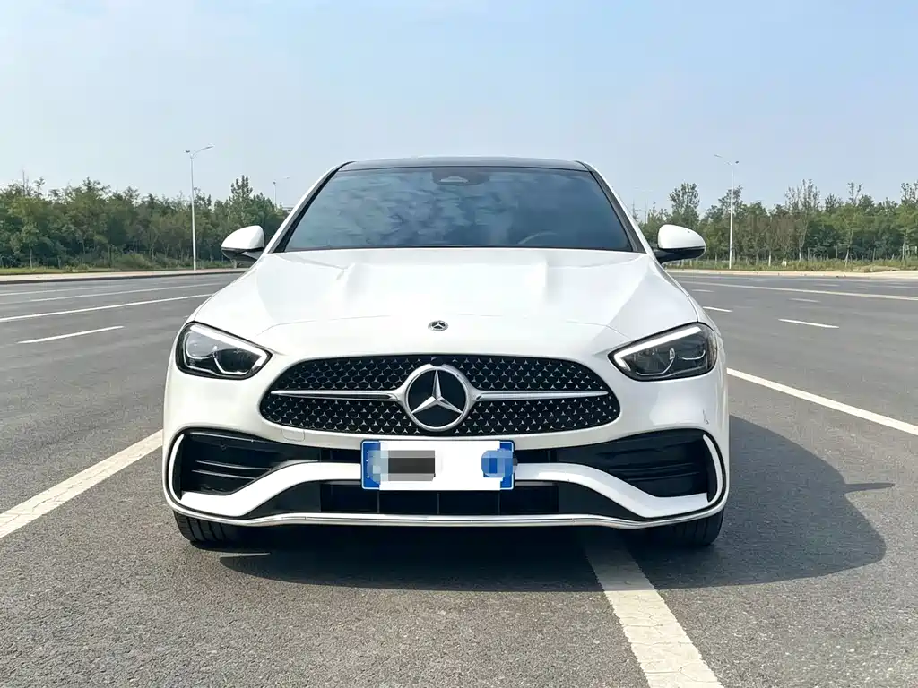 Mercedes-Benz C-Class 2023 — фото 2
