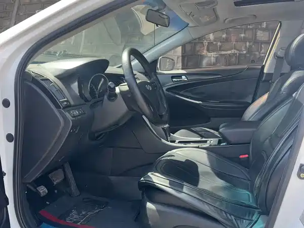 Hyundai Sonata 2013